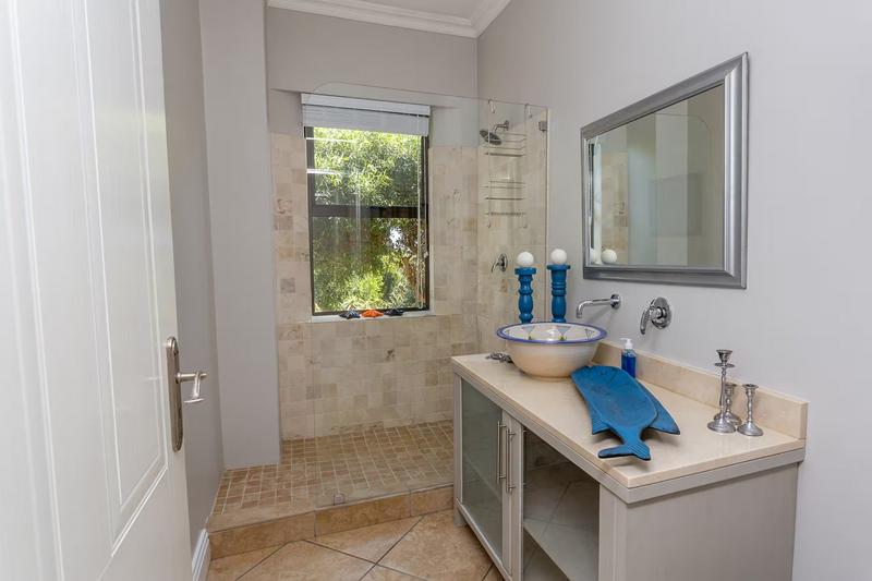 To Let 4 Bedroom Property for Rent in Crofters Valley Western Cape